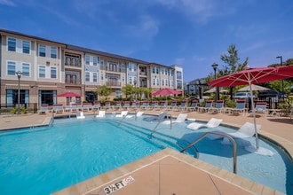 Holly Crest Apartments in Huntersville, NC - Building Photo - Building Photo