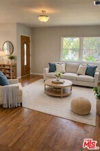 6467 W 85th St in Los Angeles, CA - Building Photo - Building Photo