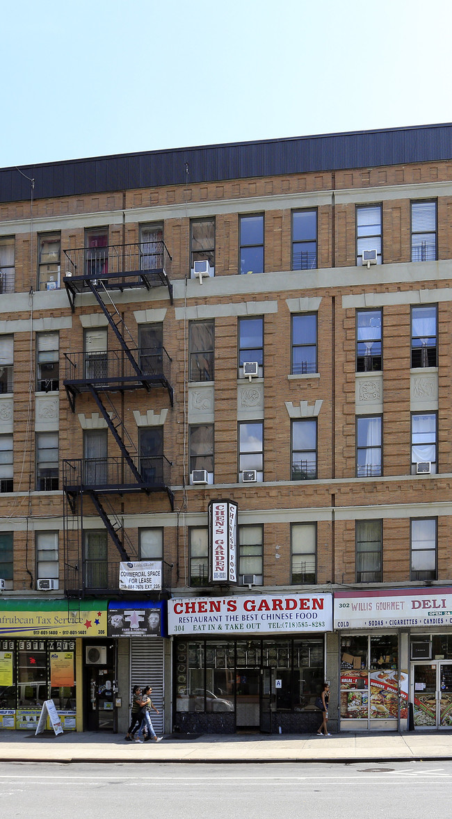 304 Willis Ave in Bronx, NY - Foto de edificio - Building Photo