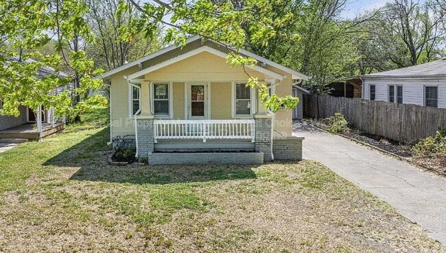 property at 2142 S Waco Ave