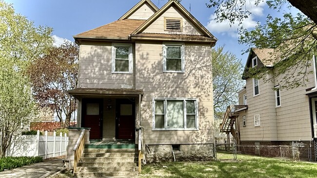 property at 212 Elgin Ave