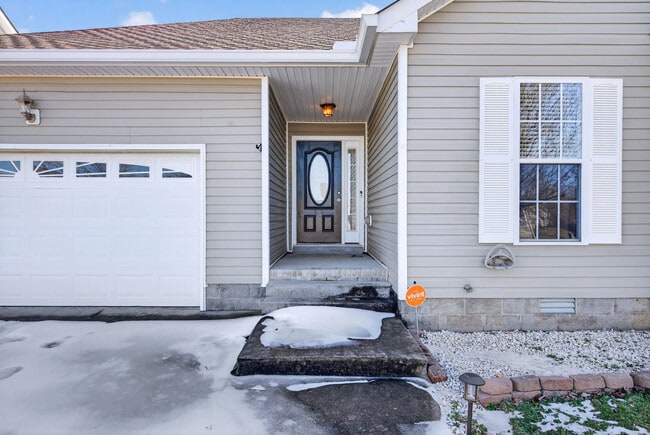 3693 S Jot Dr in Clarksville, TN - Building Photo - Building Photo