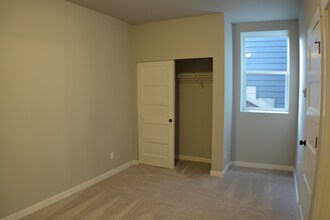 8732 68th Pl NE in Marysville, WA - Building Photo - Building Photo