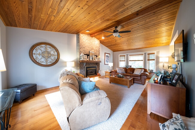 17660 Kettering Trail in Lakeville, MN - Building Photo - Building Photo