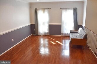 7814 Ashley Glen Rd in Annandale, VA - Building Photo - Building Photo