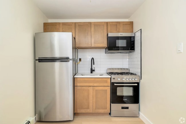 property at 921 Tyson Ave