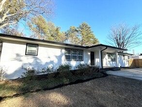 5935 Pisgah Rd SW in Mableton, GA - Building Photo - Building Photo