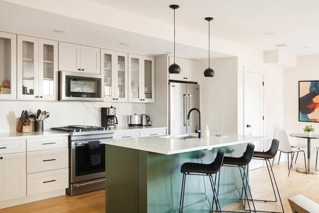 84 Highland Ave, Unit SI ID1364240P in Somerville, MA - Building Photo - Building Photo