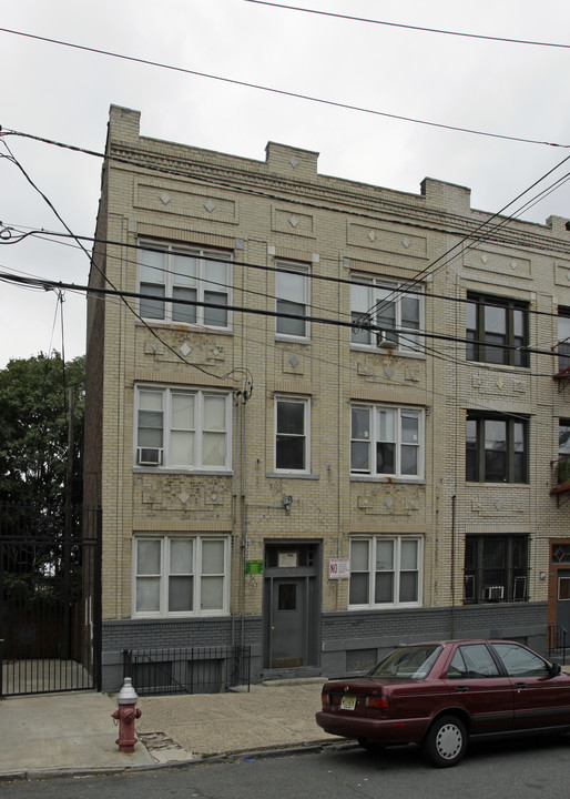 219 Van Horne St in Jersey City, NJ - Building Photo