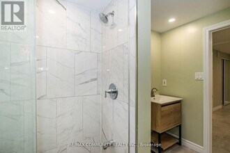 517 Seville St in Oshawa, ON - Building Photo - Building Photo