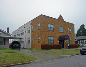 1312 S Quaker Ave in Tulsa, OK - Building Photo - Building Photo