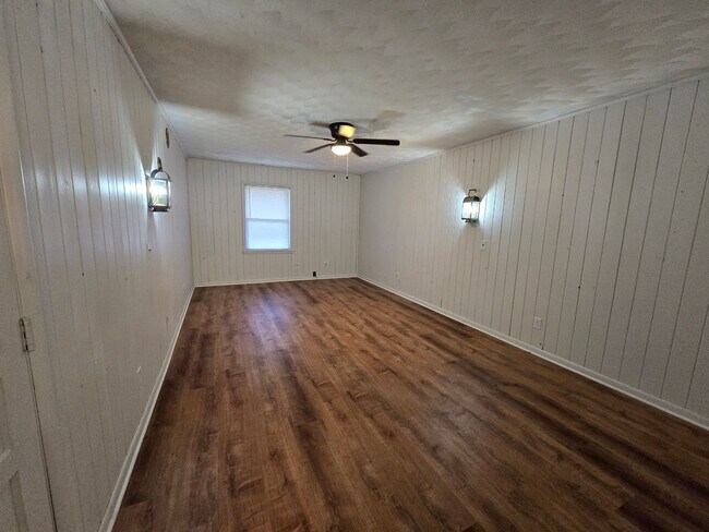 6121 KY-54 in Philpot, KY - Building Photo - Building Photo