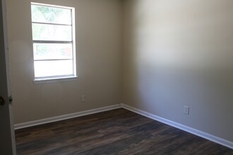 2507 Beachview Dr in Albany, GA - Building Photo - Building Photo