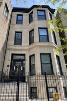 1339 N Western Ave in Chicago, IL - Building Photo