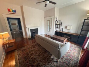 1022 E Oak St in Louisville, KY - Building Photo - Building Photo