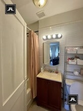 1560 Commonwealth Ave in Boston, MA - Building Photo - Building Photo
