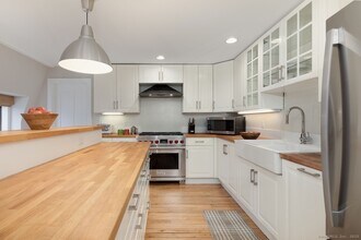 31 Sharon Rd in Salisbury, CT - Building Photo - Building Photo