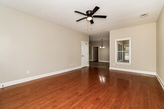 49 Celtic Ct in Adairsville, GA - Foto de edificio - Building Photo