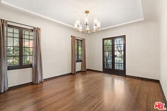 1146 S Hayworth Ave in Los Angeles, CA - Building Photo - Building Photo