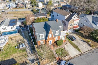 405 23rd St in Virginia Beach, VA - Foto de edificio - Building Photo