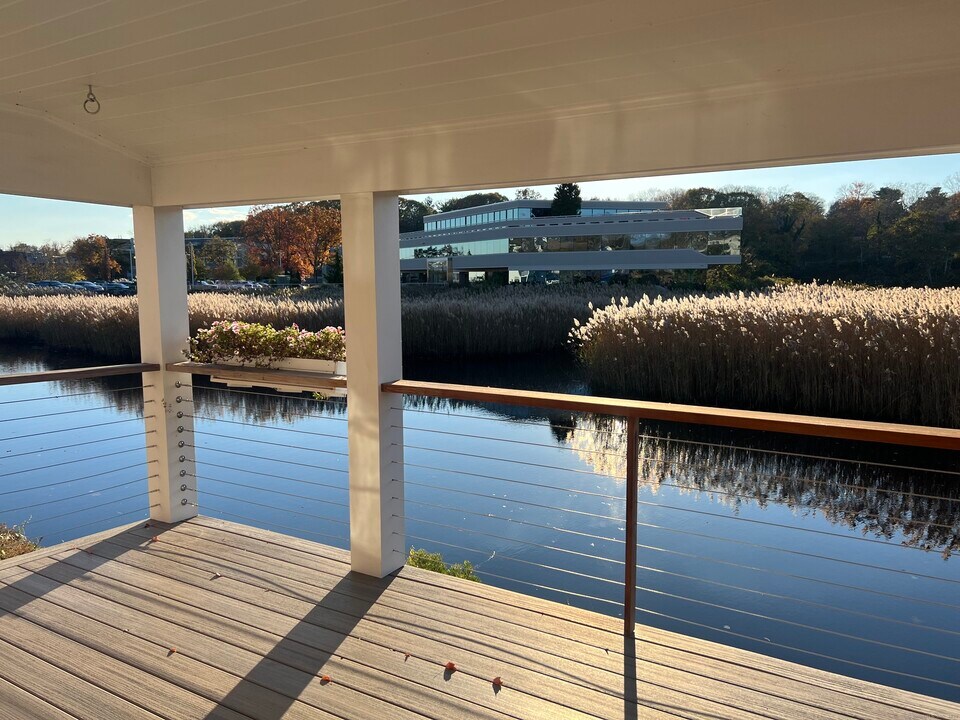 201 Main St in Westport, CT - Building Photo