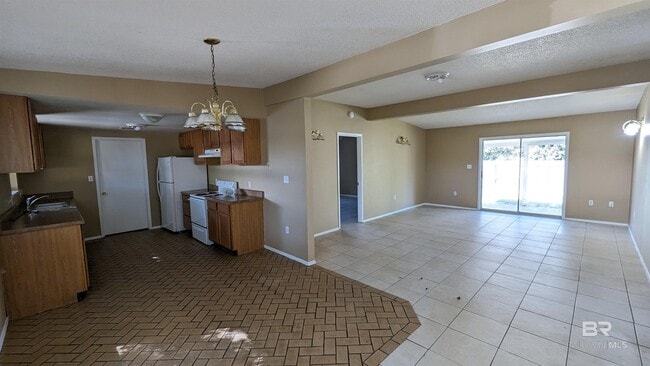 1616 N Cedar St in Foley, AL - Building Photo - Building Photo