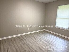 904 S Lena St in Dothan, AL - Building Photo - Building Photo