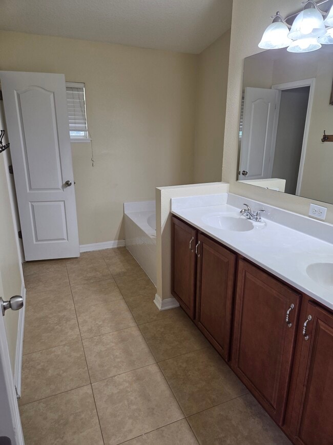 property at 3 Zephyr Lily Trail