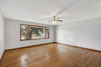 1706 W Kirby Ave in Champaign, IL - Building Photo - Building Photo