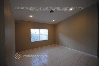 12451 Pleasant Green Way in Boynton Beach, FL - Foto de edificio - Building Photo