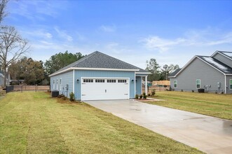 102 Owens Rd in Pembroke, GA - Building Photo - Building Photo