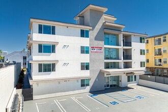 The Bay Apartment Homes in Winnetka, CA - Building Photo - Building Photo
