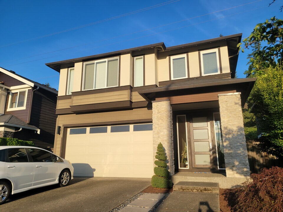 17029 42nd Dr SE in Bothell, WA - Building Photo