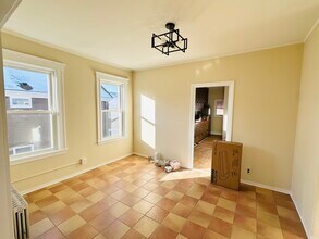 68 Pinkert St, Unit 2 in Medford, MA - Building Photo - Building Photo