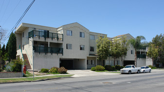 1820 S Broadway Apartments