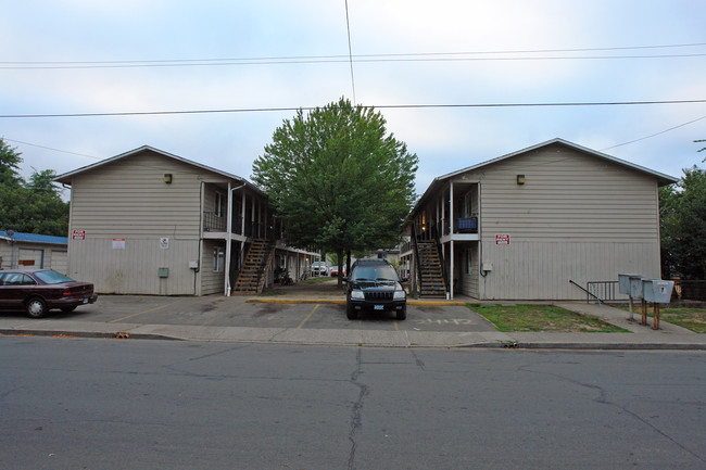 2436-2462 Lee St SE in Salem, OR - Building Photo - Building Photo