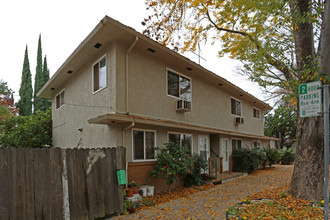 1920 12th St in Sacramento, CA - Building Photo - Building Photo