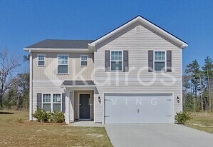 102 Colonial Wy in Springfield, GA - Building Photo