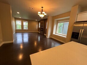 14265 SW Burlwood Ln in Beaverton, OR - Building Photo - Building Photo