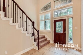 110 N Pinto Point Cir in Spring, TX - Building Photo - Building Photo