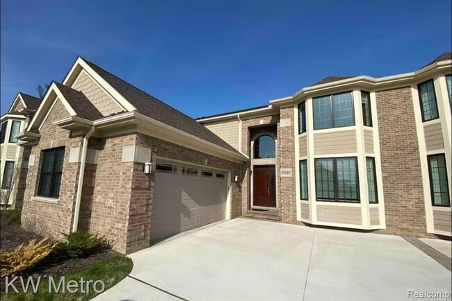 property at 20282 Beacon Wy