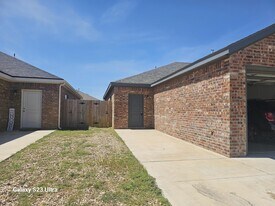 5705 Kemper St in Lubbock, TX - Building Photo