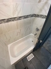 1320 Connell Ct in Omaha, NE - Building Photo - Building Photo