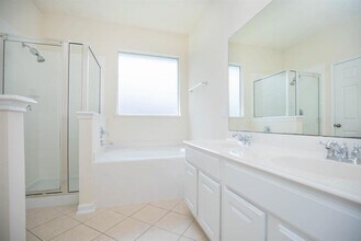 7427 Boerne Creek Dr in Richmond, TX - Building Photo - Building Photo