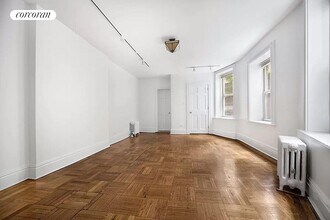 54 E 83rd St in New York, NY - Building Photo - Building Photo