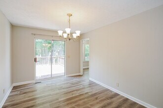 1005 Waters Edge Cir in Mount Juliet, TN - Building Photo - Building Photo