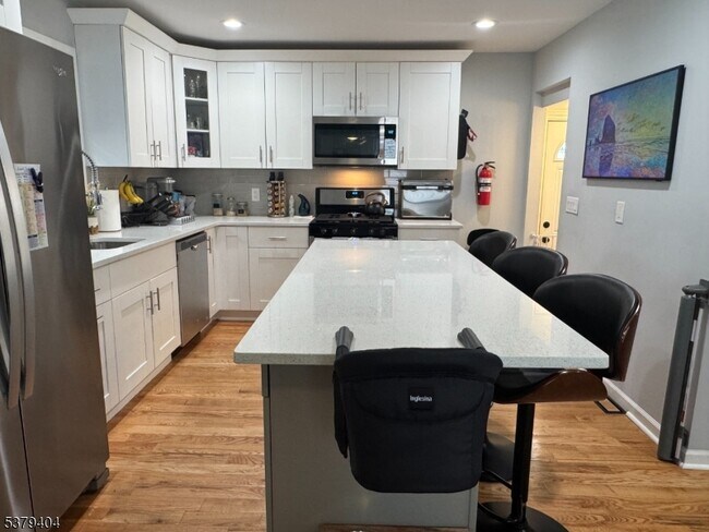 77 Martin St in Bloomfield, NJ - Building Photo - Building Photo