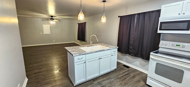 104 N Main St in Princeton, IL - Building Photo - Building Photo