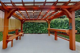 3770 SW 1st St in Coral Gables, FL - Building Photo