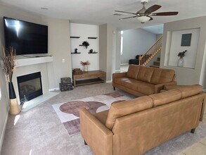 33321 Calle Langarica in Temecula, CA - Building Photo - Building Photo